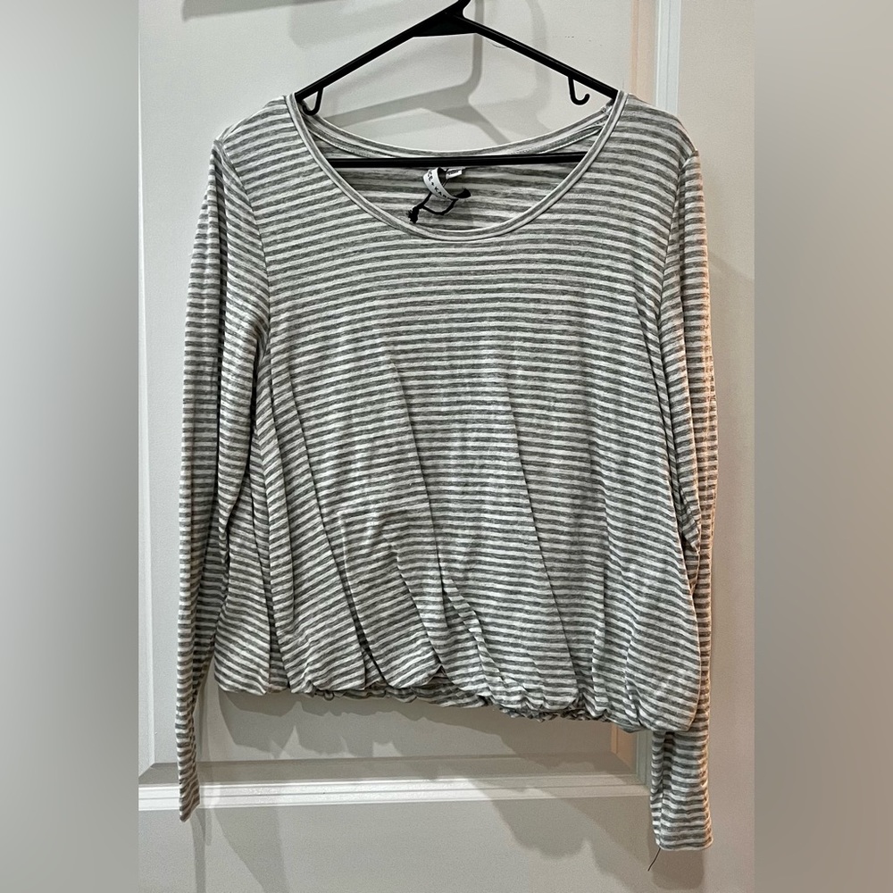 Grace + Karma, long sleeve knit blouse, gray & white stripes